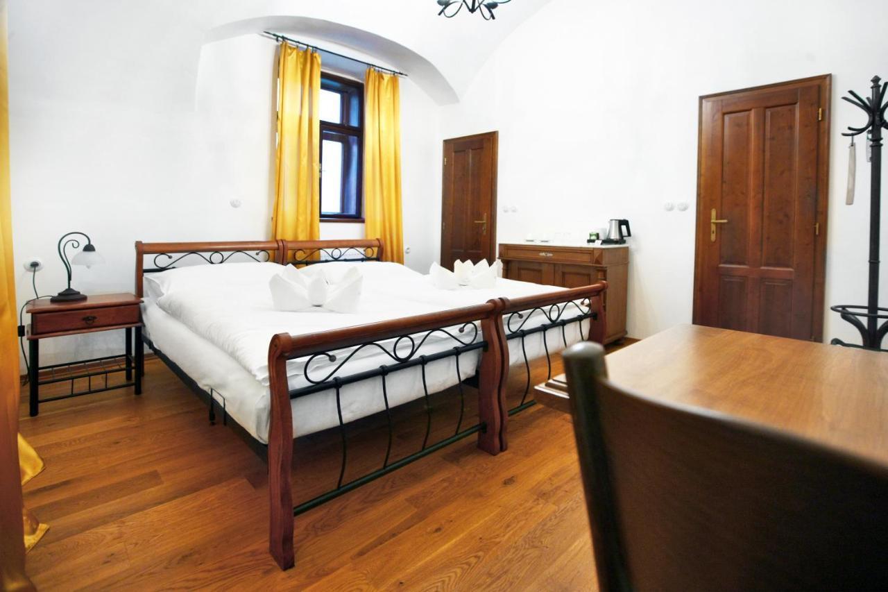 Royal Pension Olomouc Exterior foto